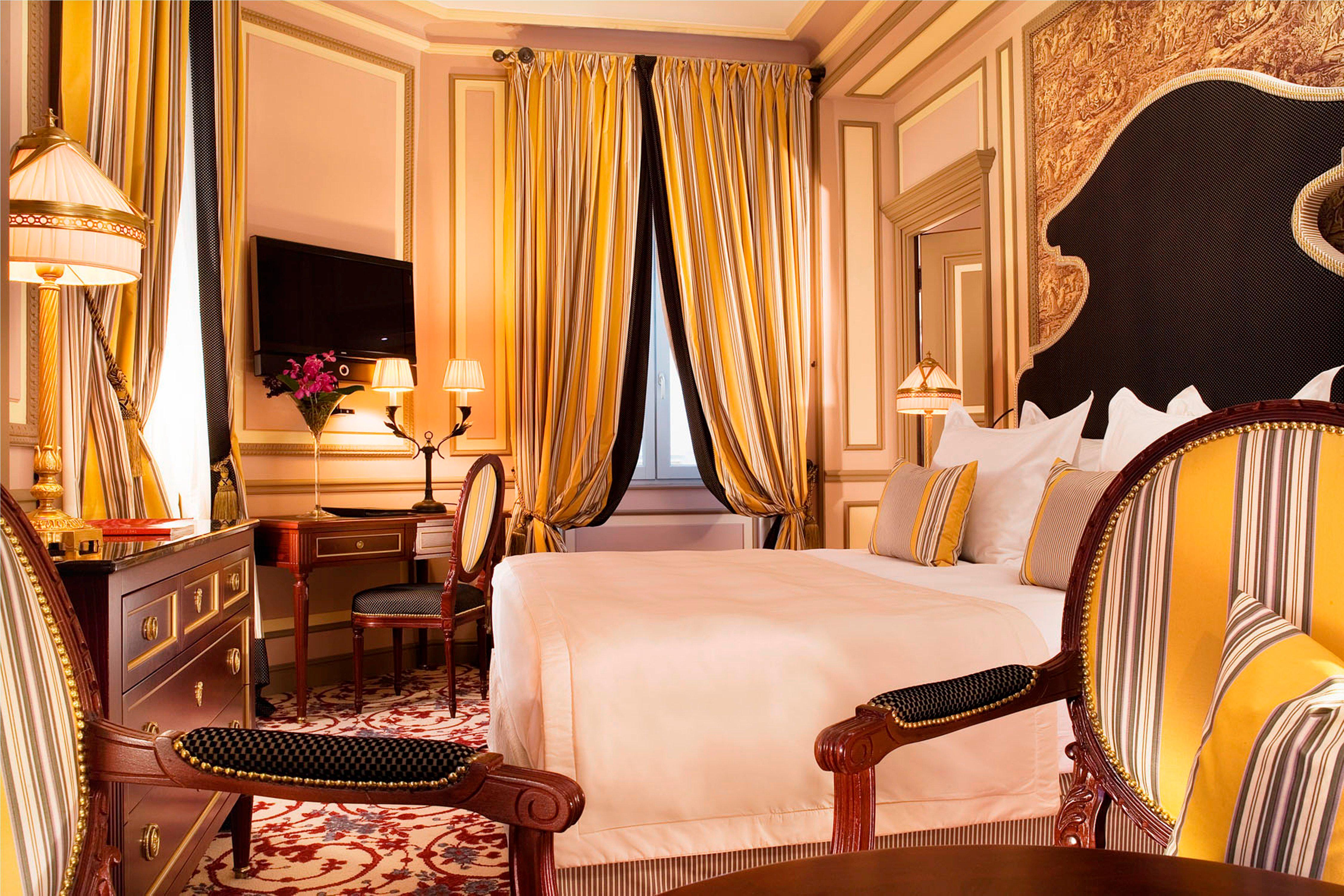 Intercontinental Bordeaux Le Grand Hotel By Ihg Esterno foto A room at the hotel