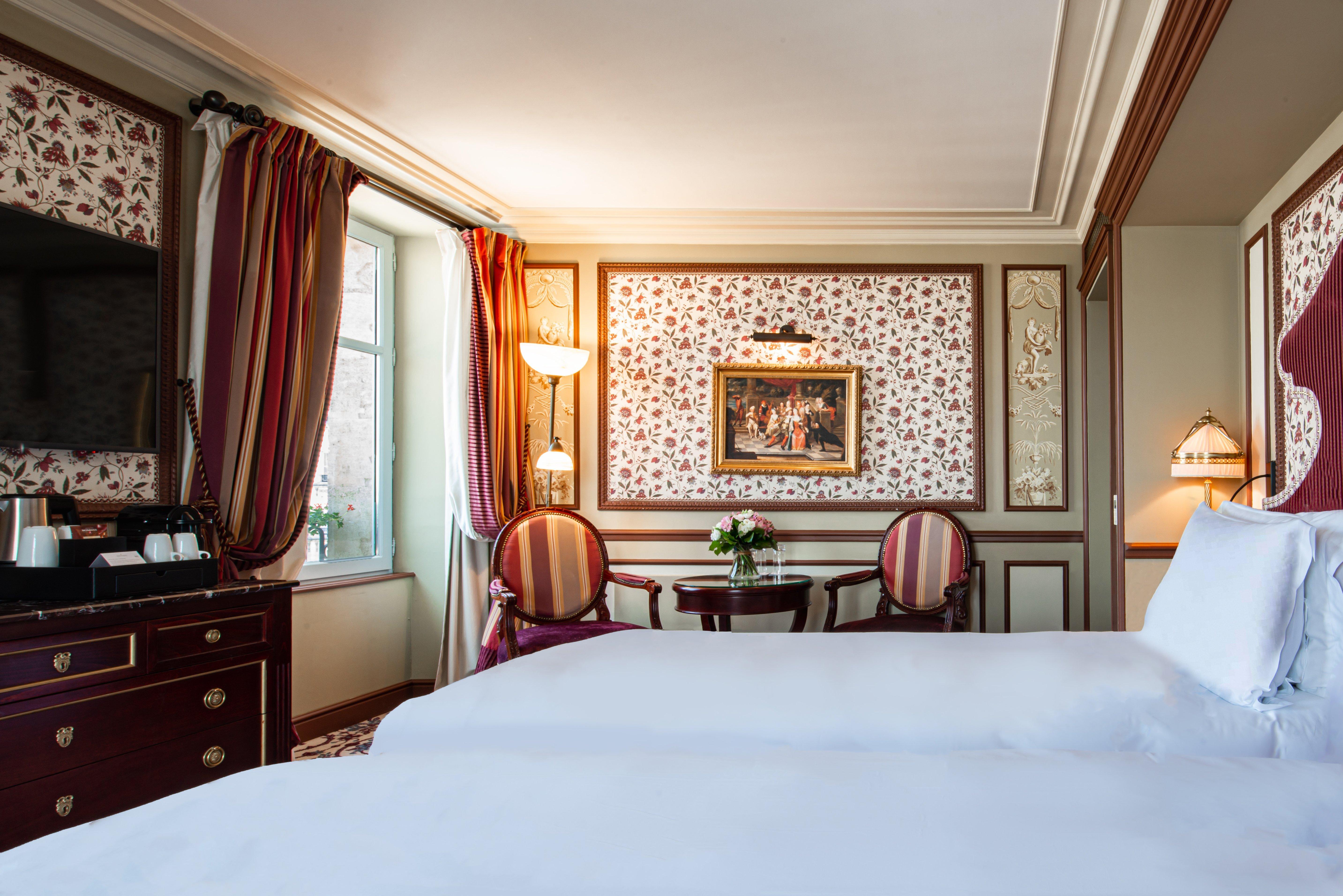 Intercontinental Bordeaux Le Grand Hotel By Ihg Esterno foto A room at the hotel