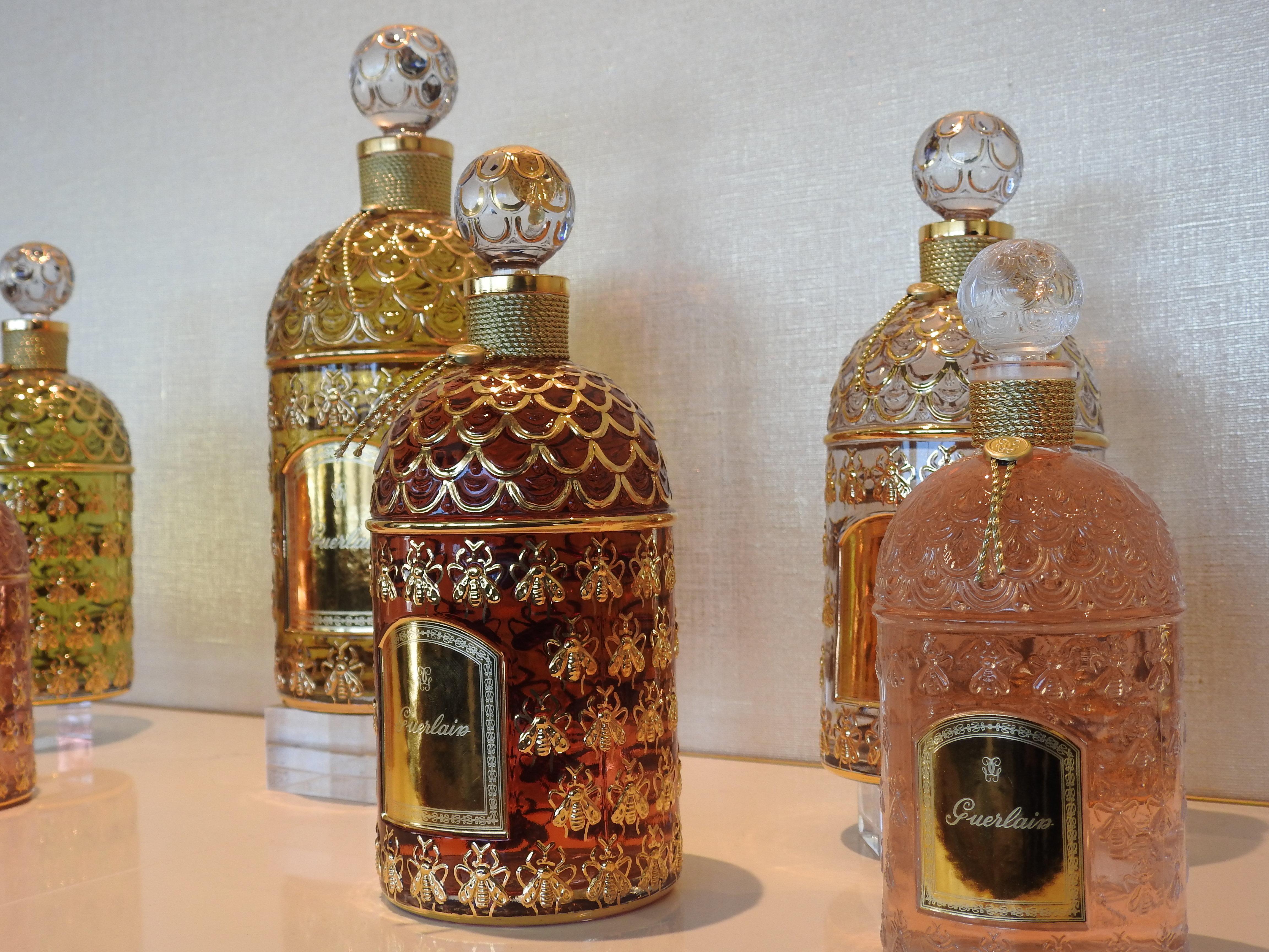 Intercontinental Bordeaux Le Grand Hotel By Ihg Esterno foto Guerlain perfumes