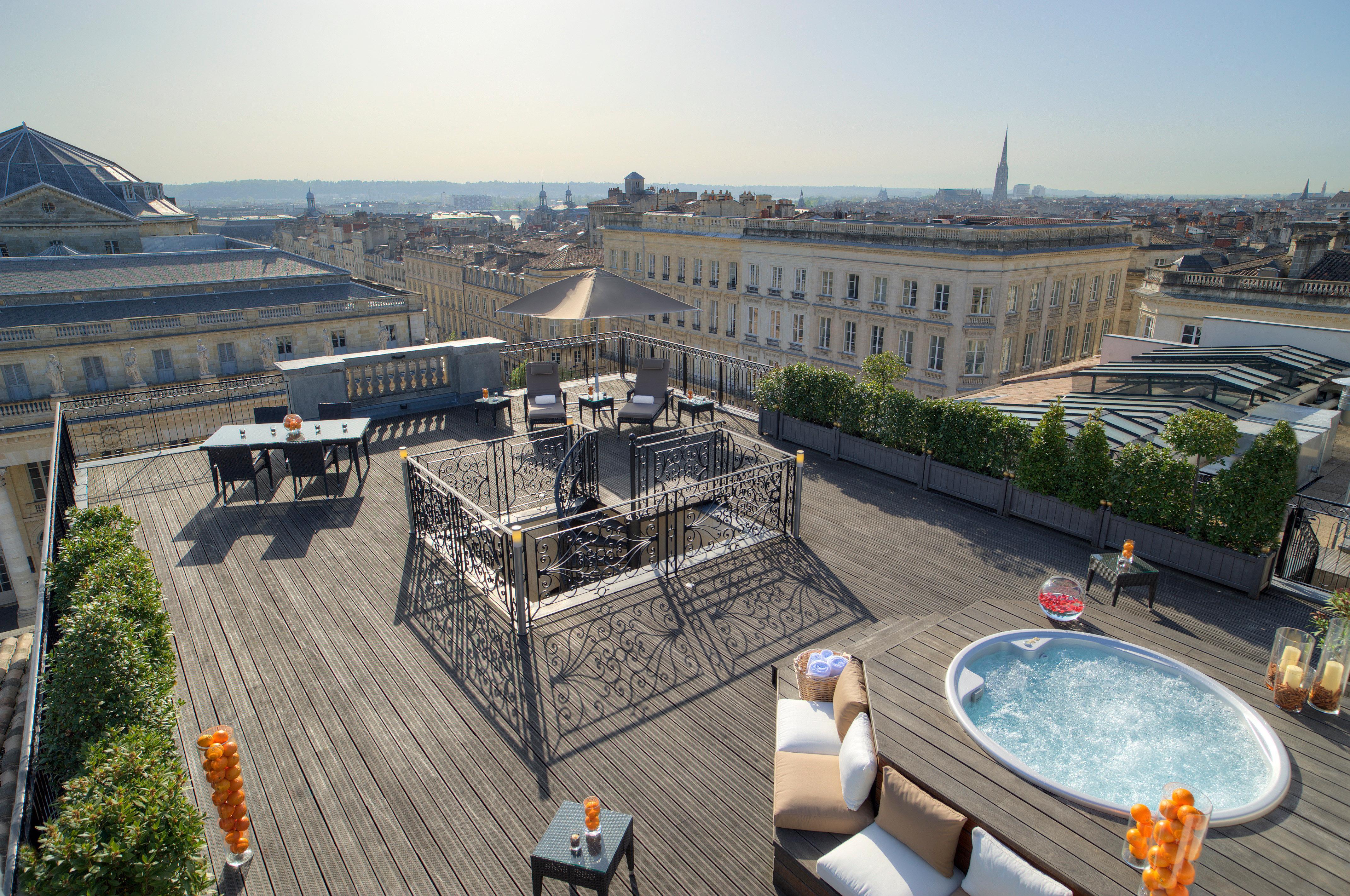 Intercontinental Bordeaux Le Grand Hotel By Ihg Esterno foto Rooftop terrace
