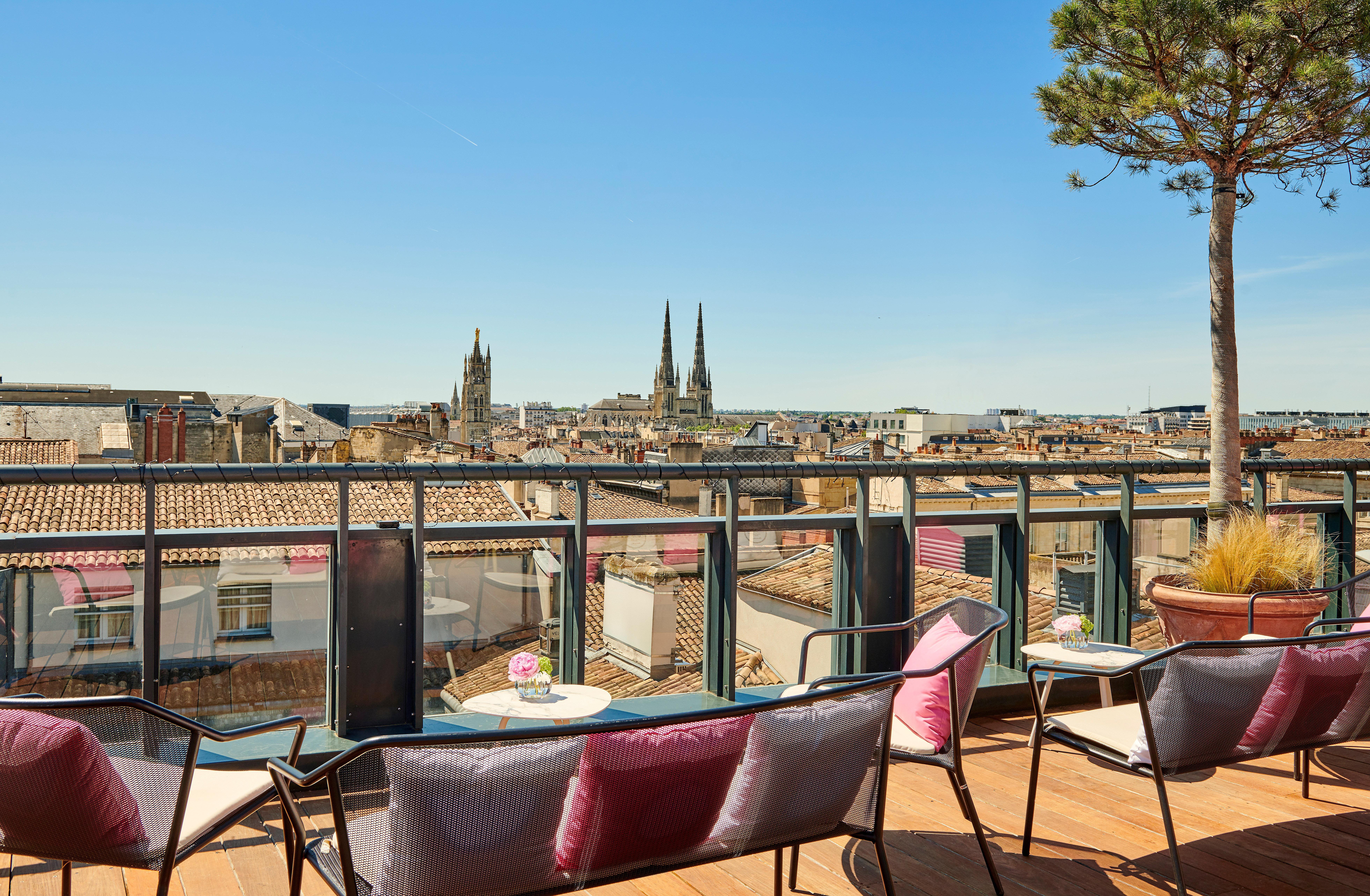 Intercontinental Bordeaux Le Grand Hotel By Ihg Esterno foto View from the rooftop